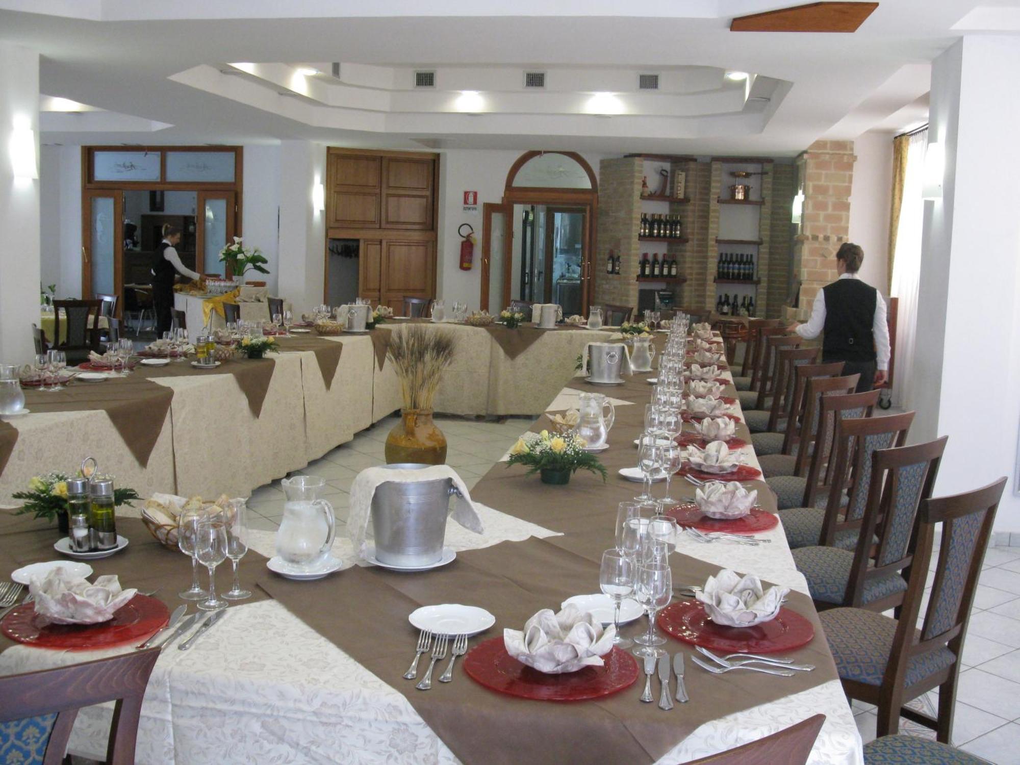 Hotel Ristorante Antica Marina Никотера-Марина Экстерьер фото