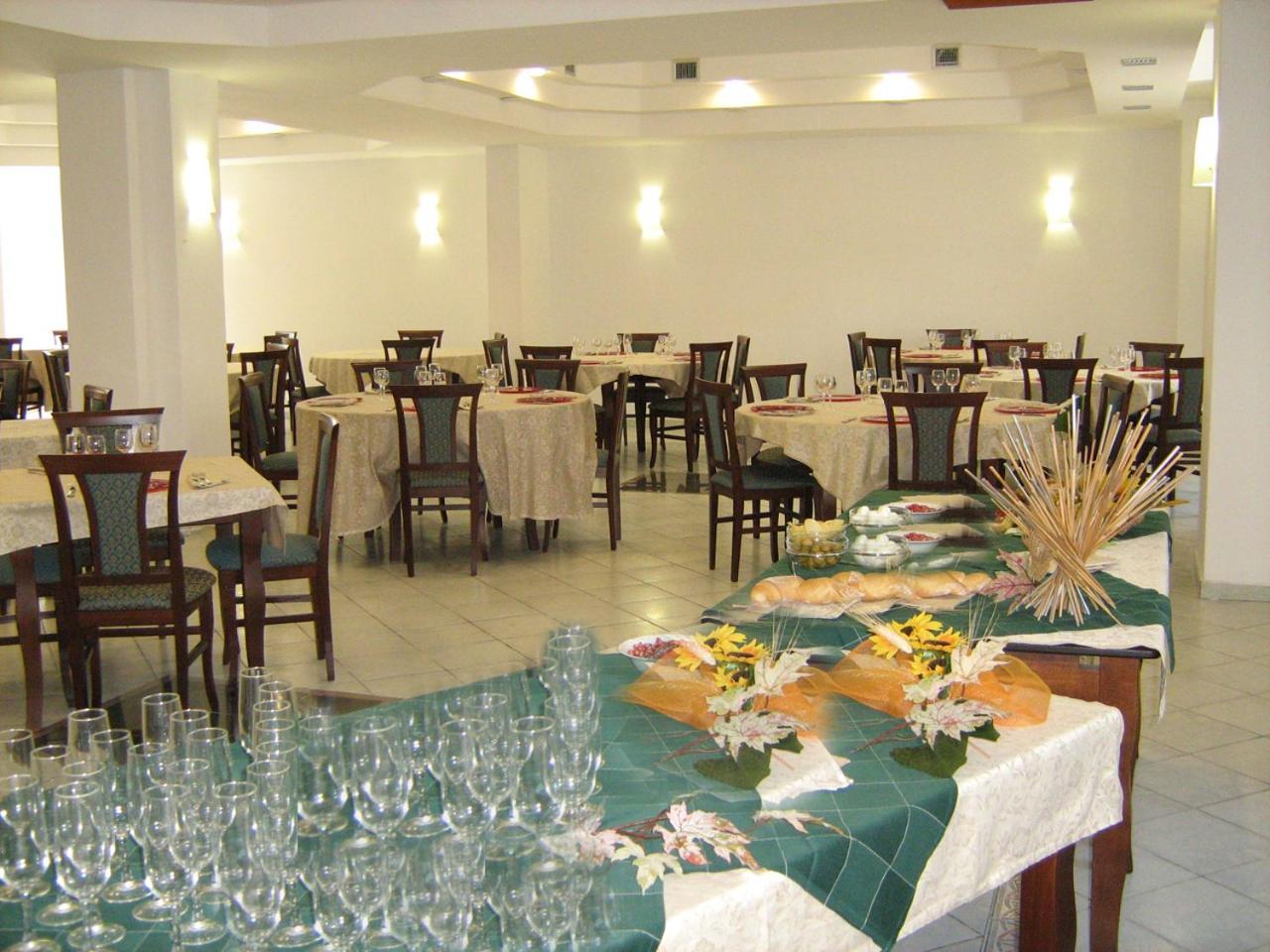 Hotel Ristorante Antica Marina Никотера-Марина Экстерьер фото